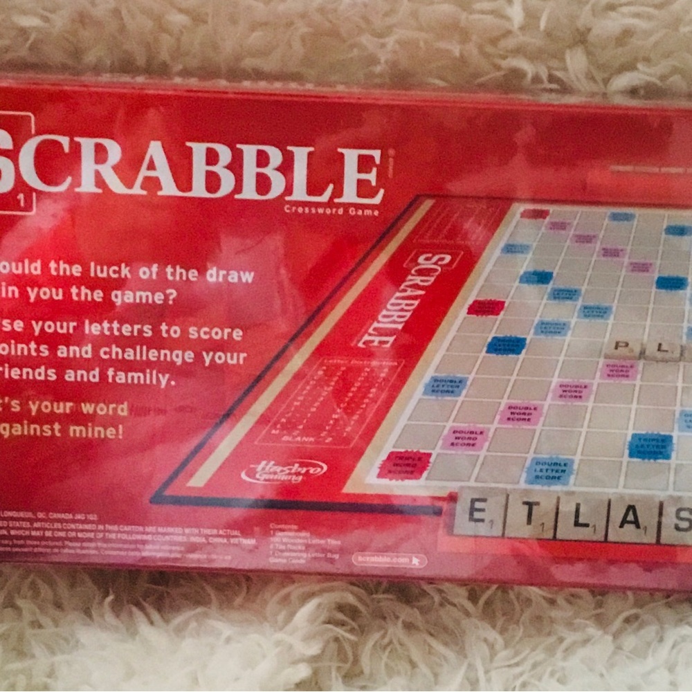 NWT SCRABBLE FAMILY GAME